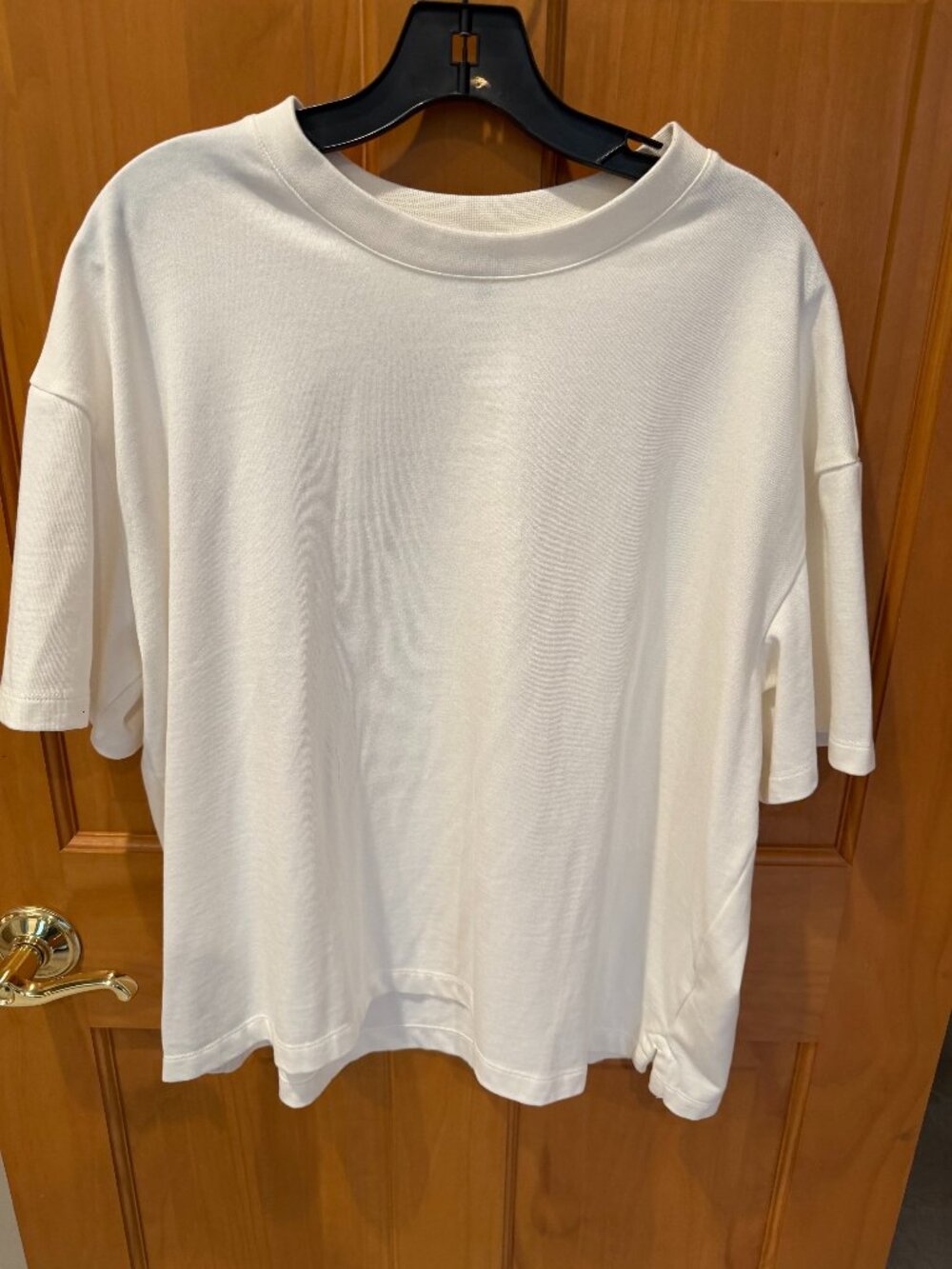 Express Boxy Fashion T-Shirt Premium Cream Color Size Large Mens Streetwear NWOT